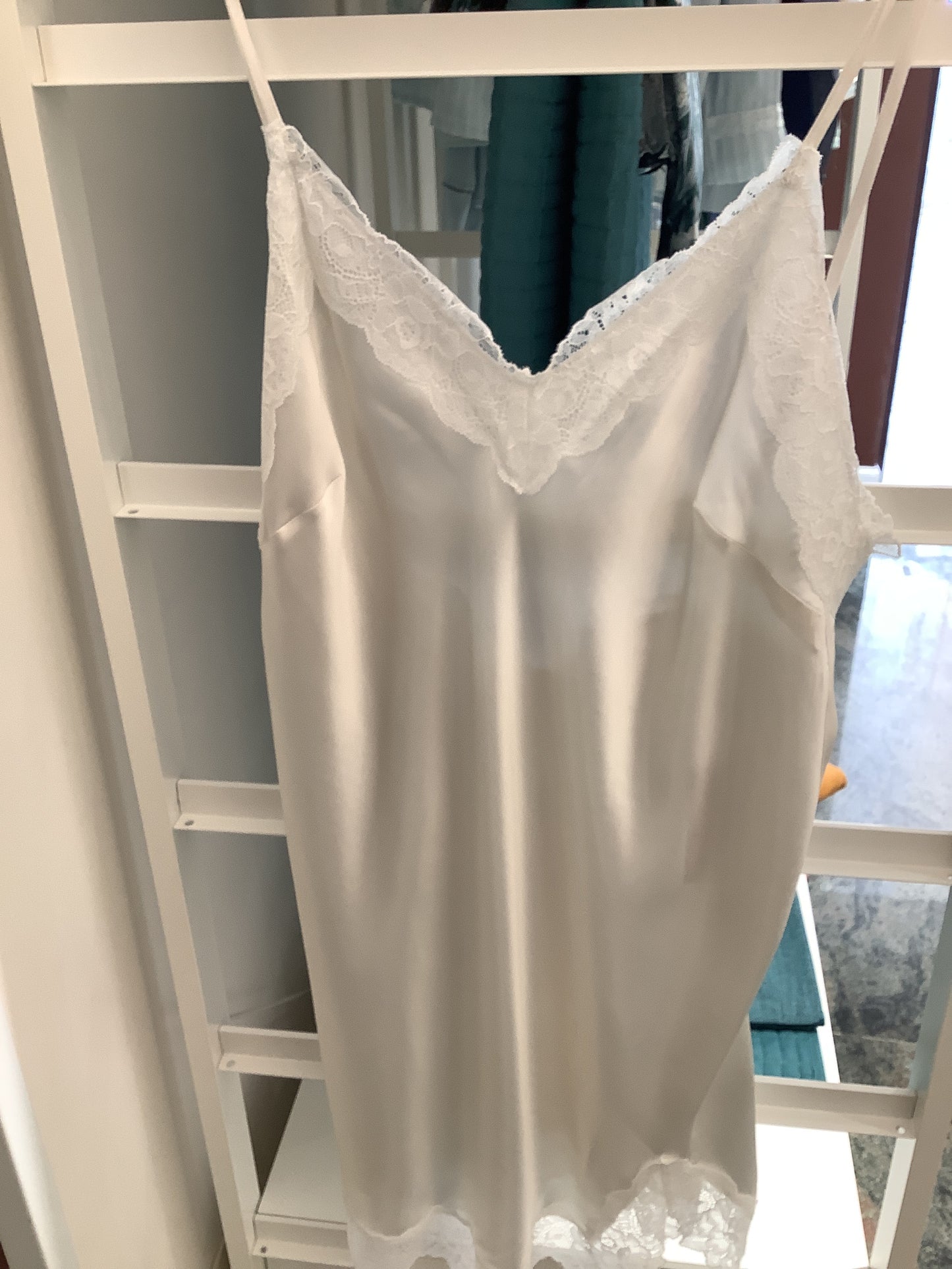ISABEAU NIGHTDRESS