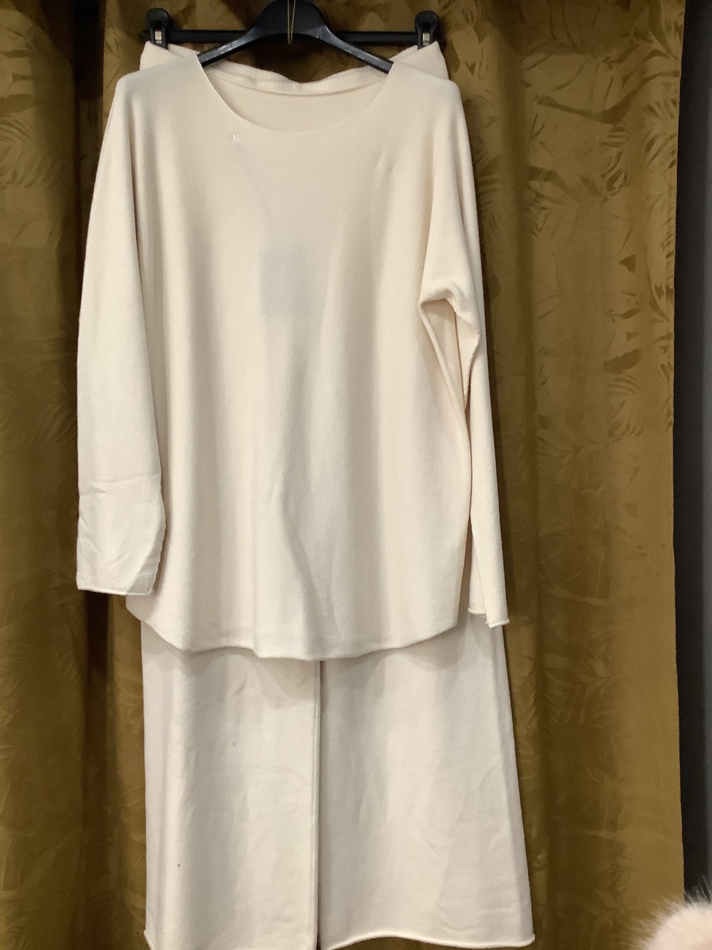 Completo lana pantalone e casacca