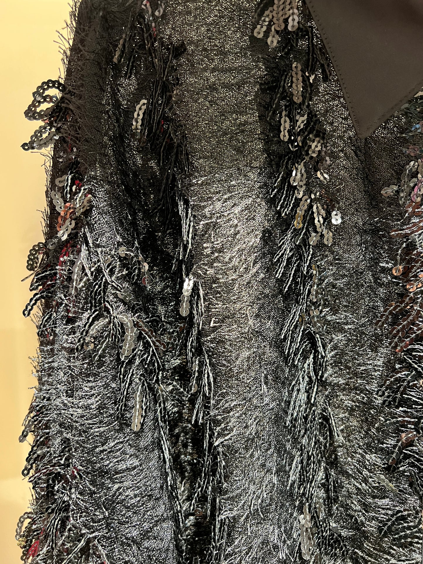 Camicia in paillettes con nodo