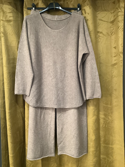 Completo lana pantalone e casacca