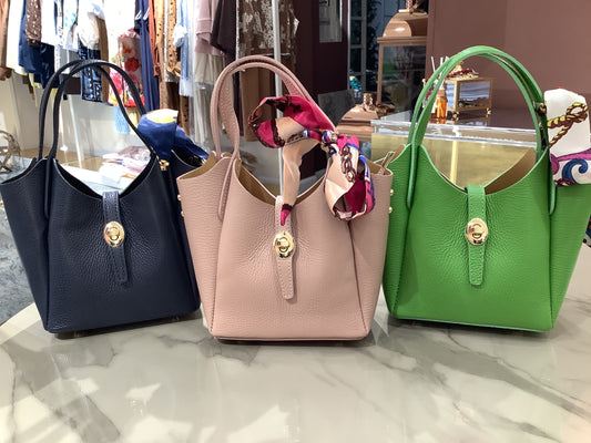 Borsetta a mano e tracolla