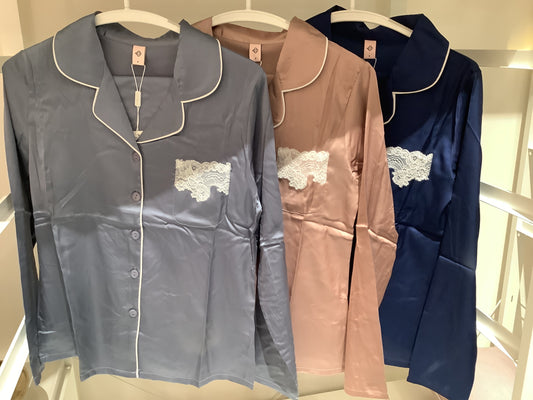 Pigiama raso con taschino