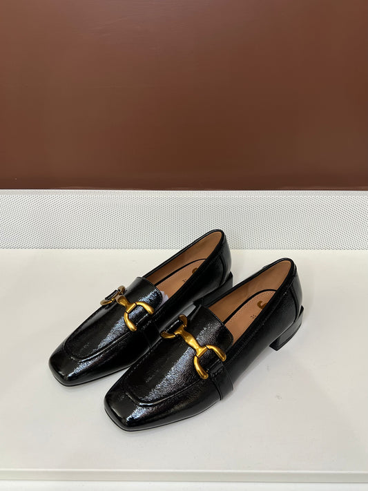 Mocassini in vernice