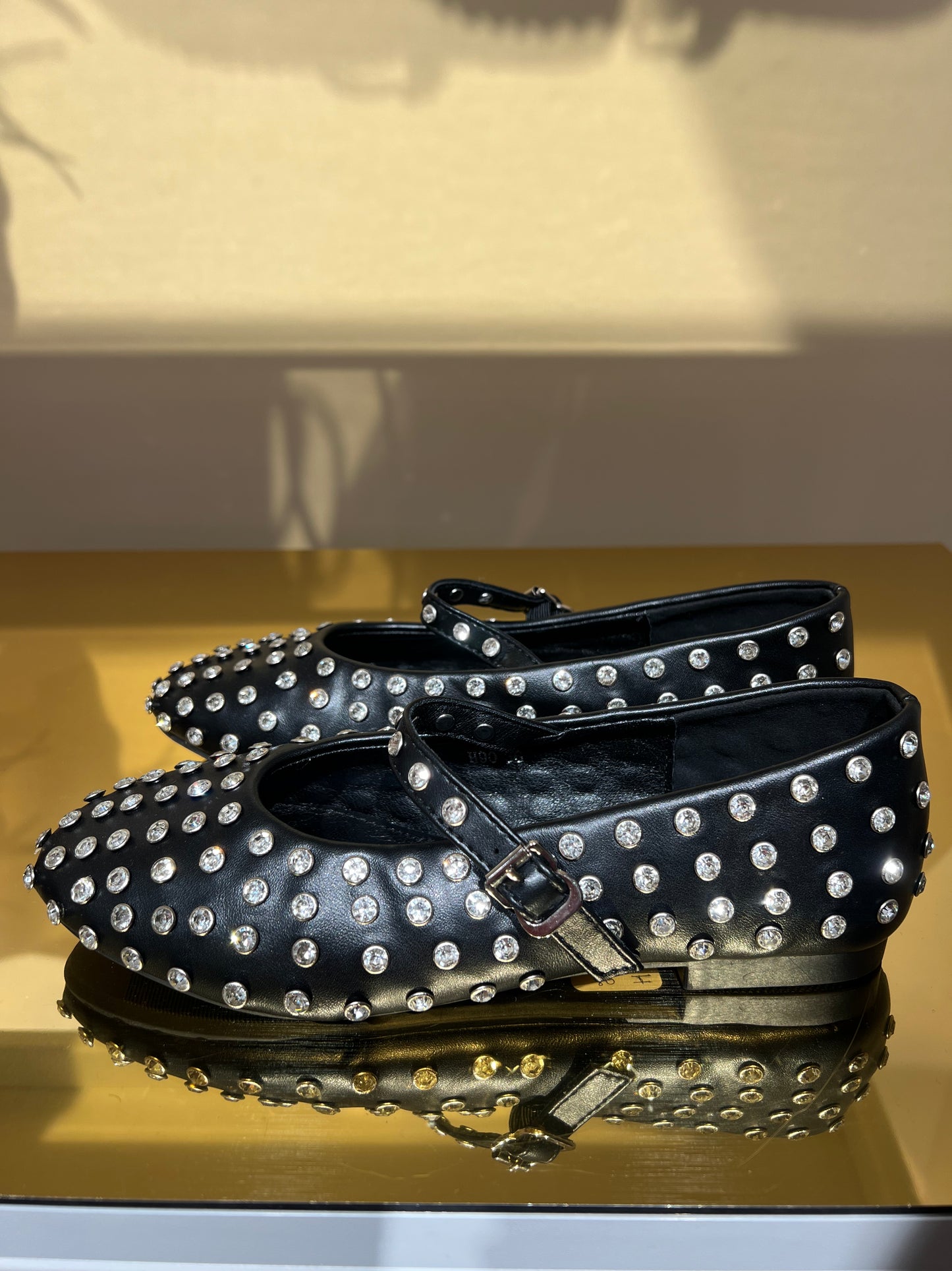 Ballerina con borchie