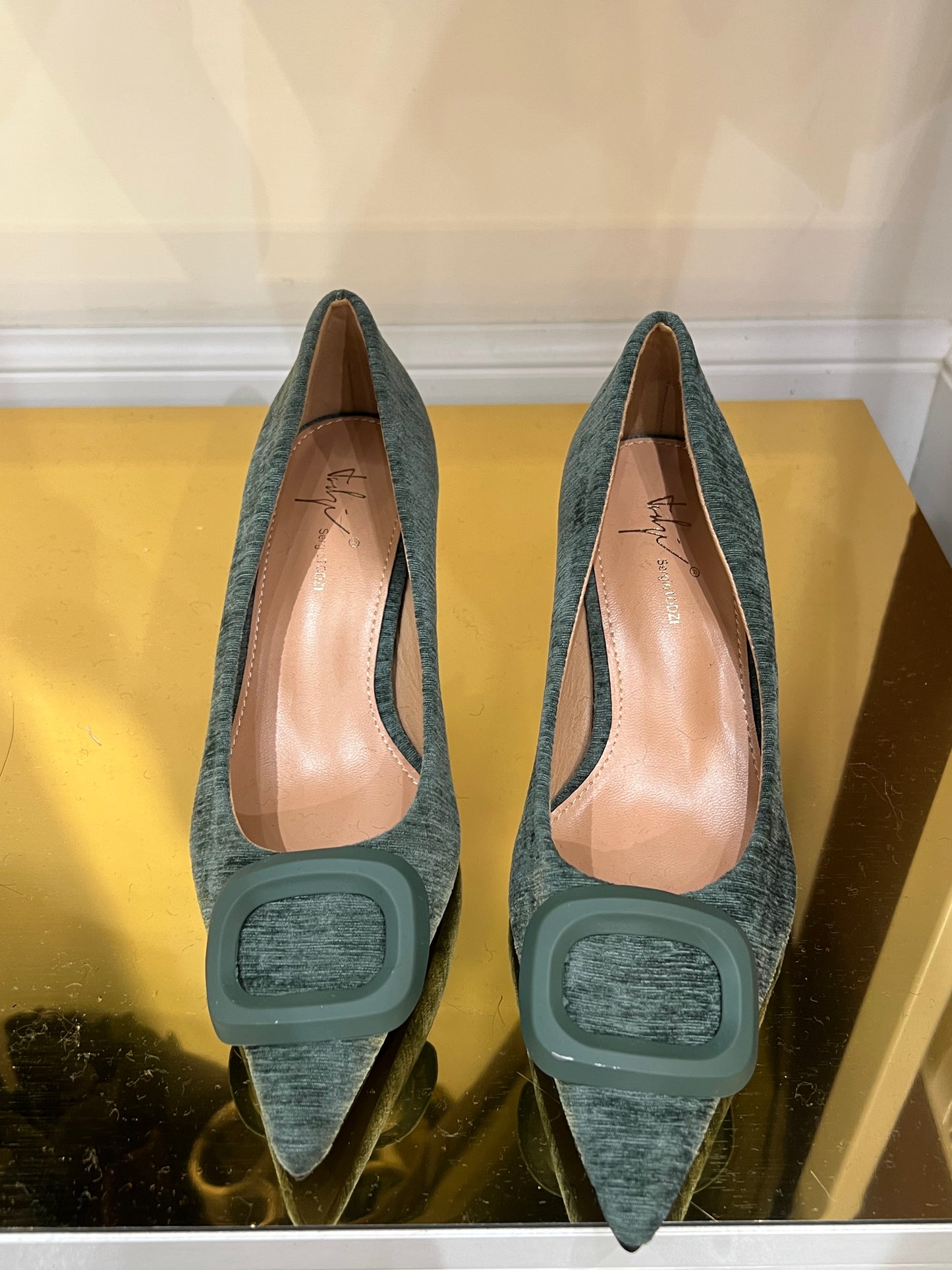 Décolleté basso in camoscio