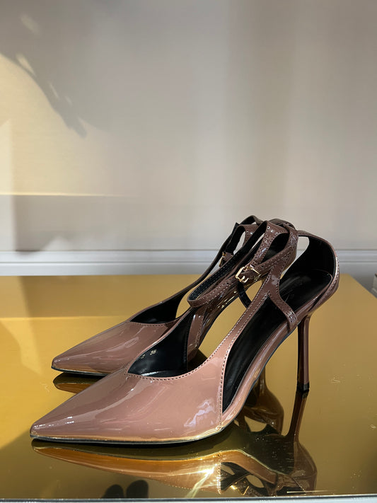 Décolleté in vernice