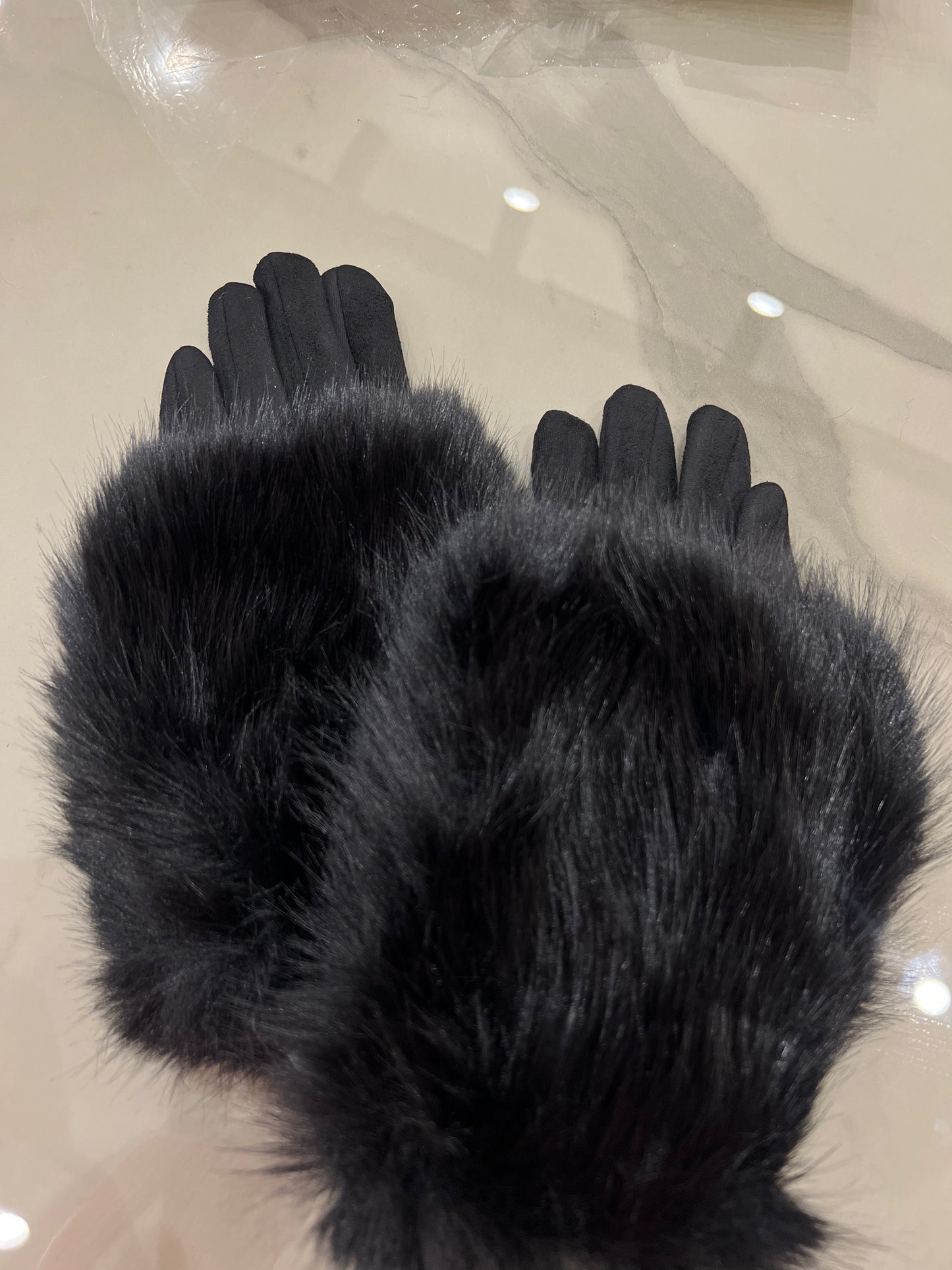 Guanti con pelliccia