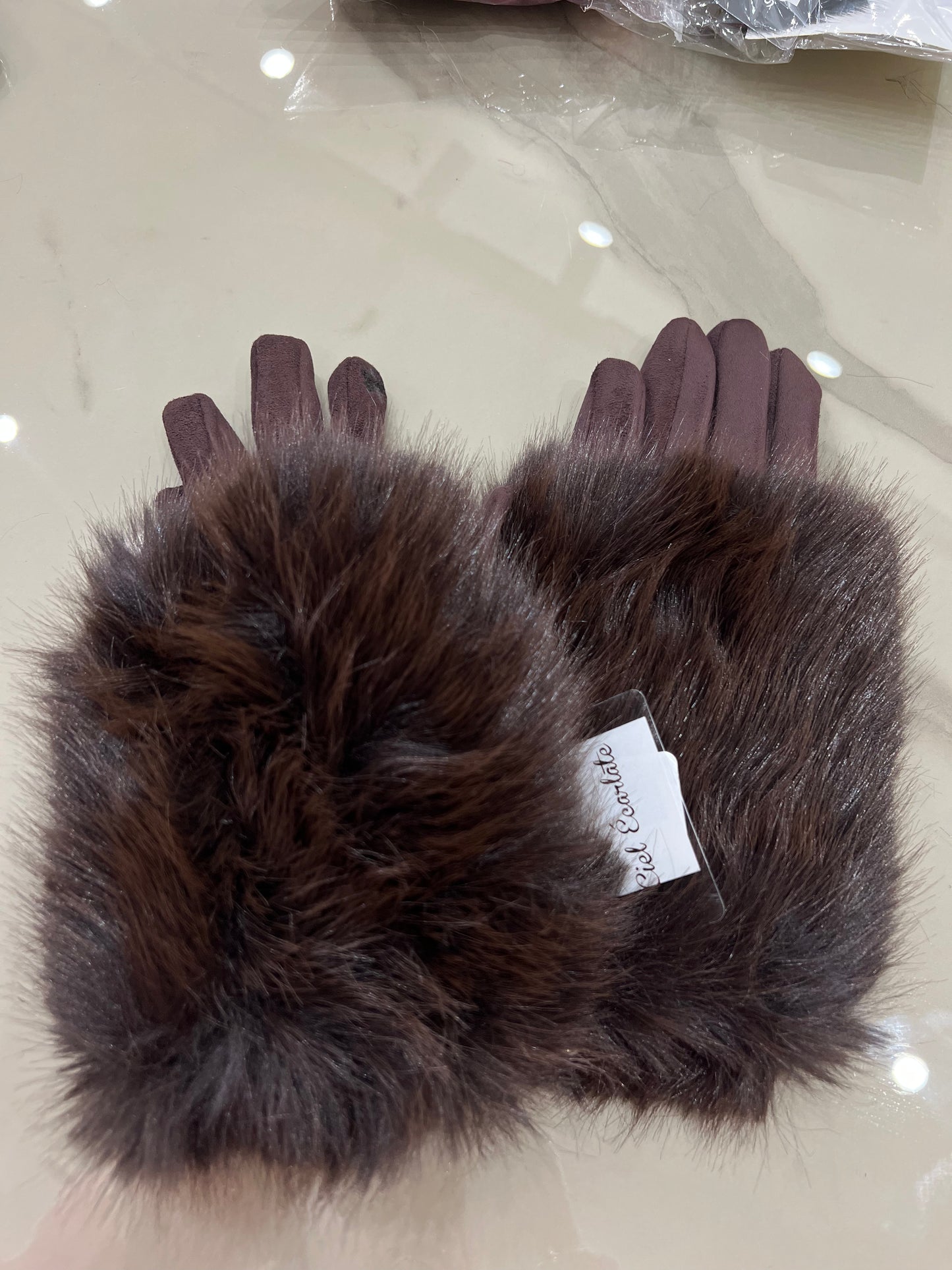 Guanti con pelliccia