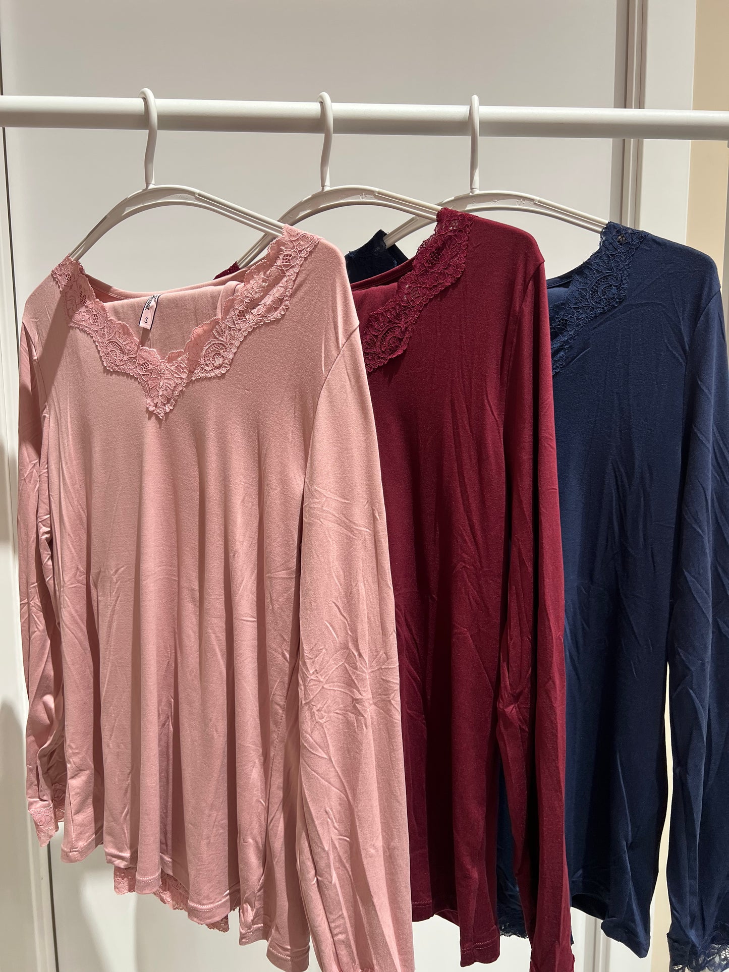 Pigiama con merletto