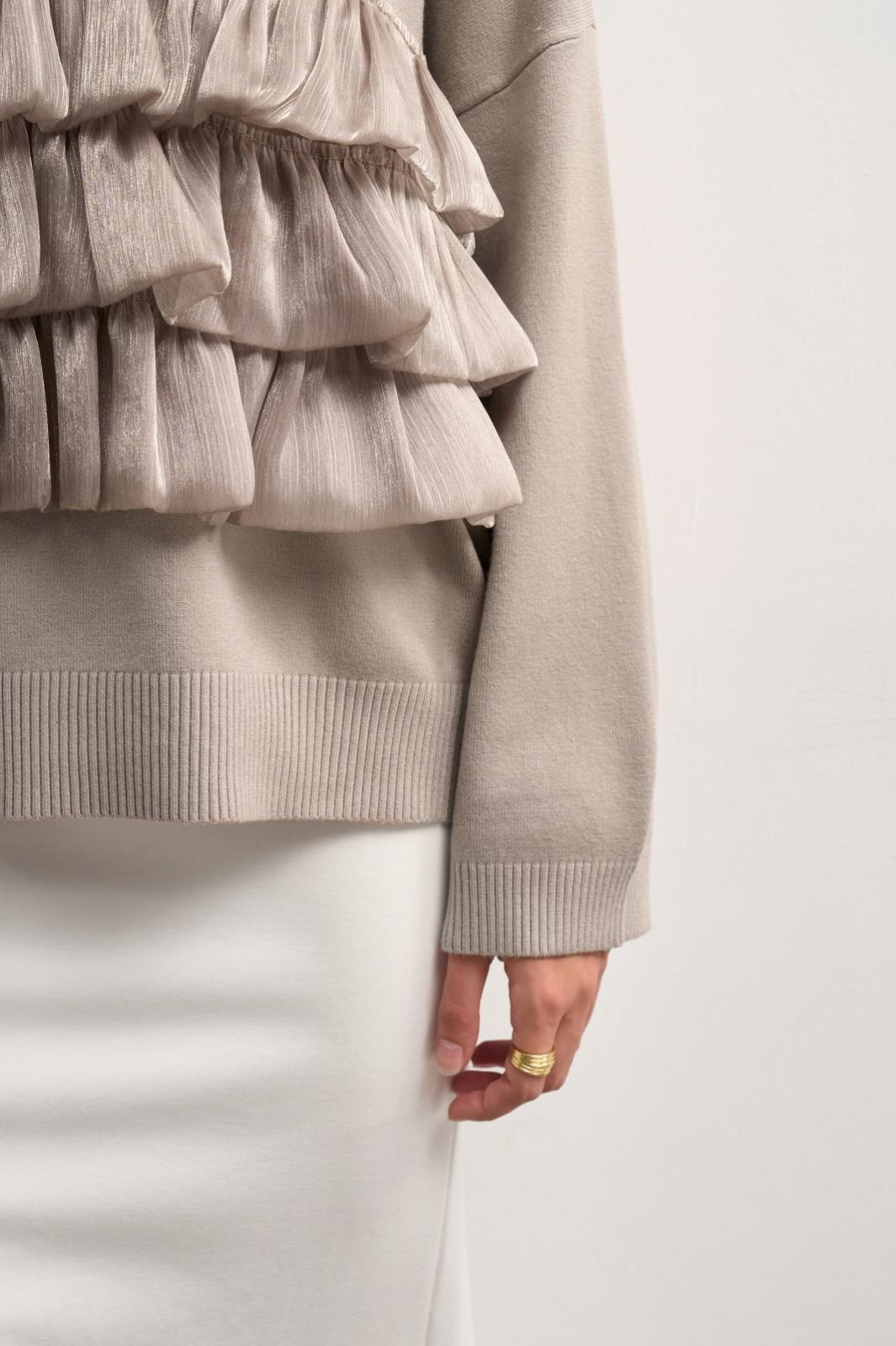 Maglia girocollo con rouches in ecopelle sul petto 🎀